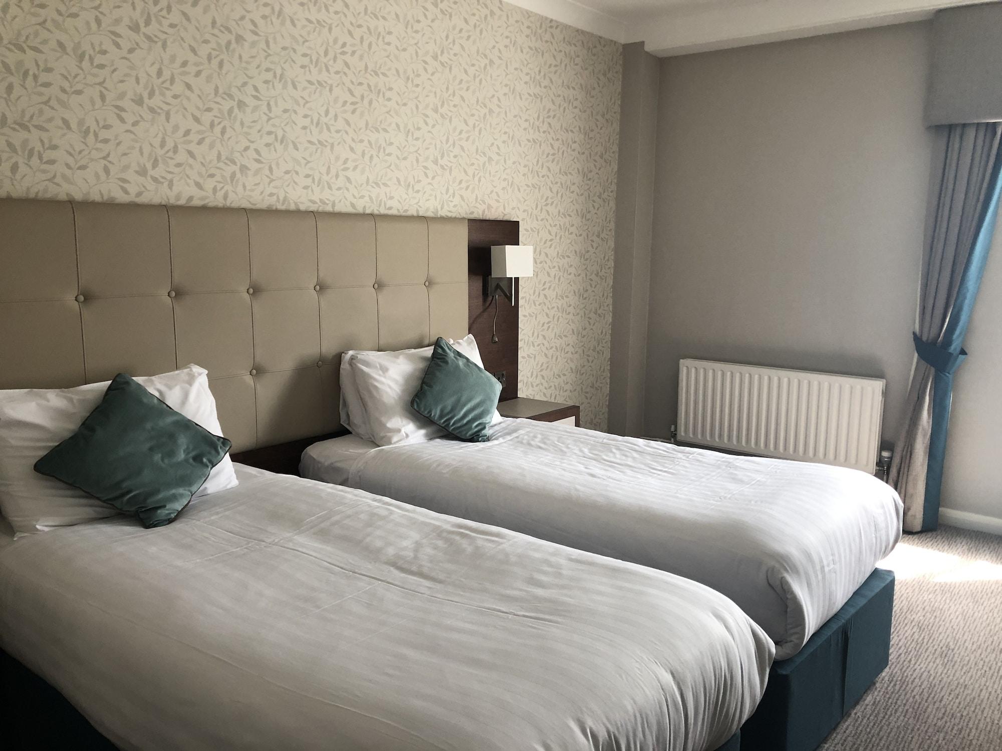 Western Red Lion Hotel